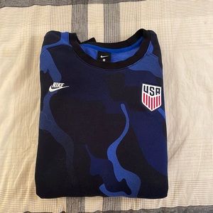 Men’s Nike Team USA crewneck size XL